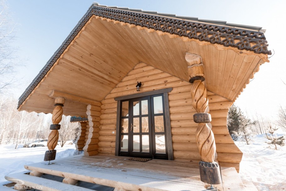 Красивый фасад бани