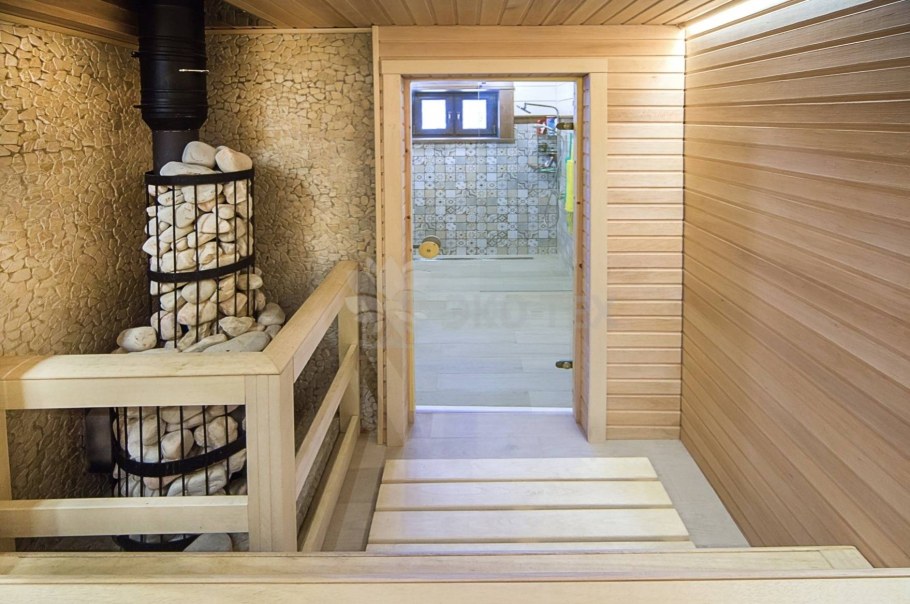 Внутренняя отделка бани из бруса