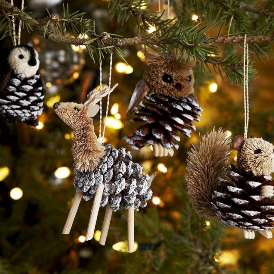 Игрушки из шишек на елку