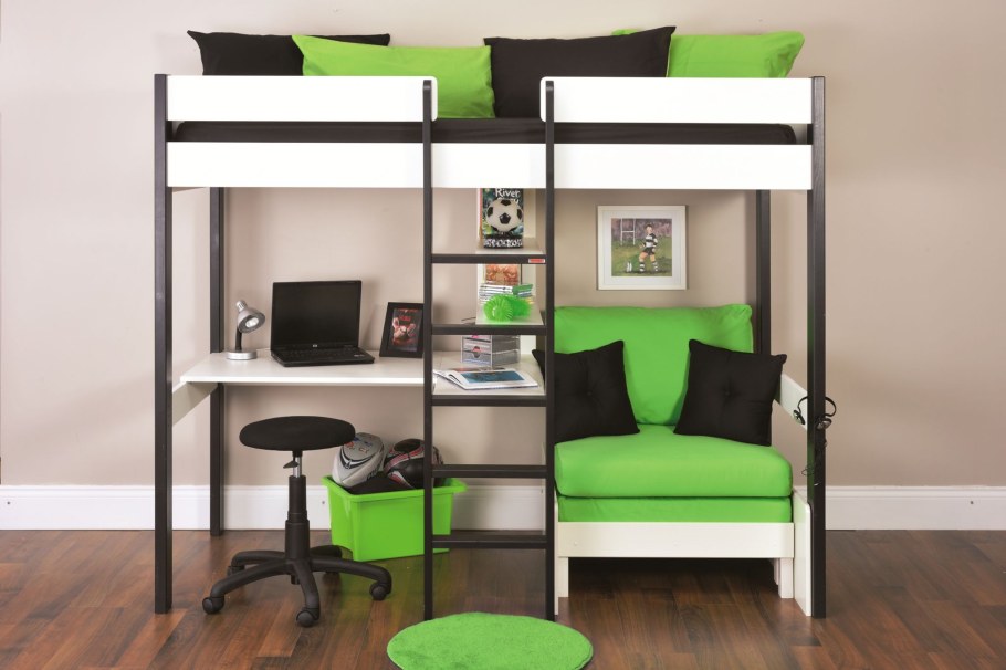 Кровать-чердак с диваном и рабочей зоной