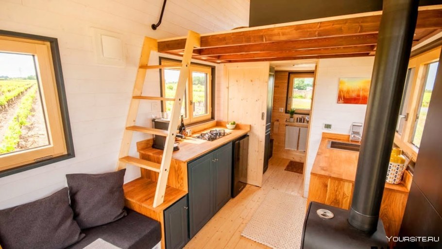 Дом на колесах Тини Хаус