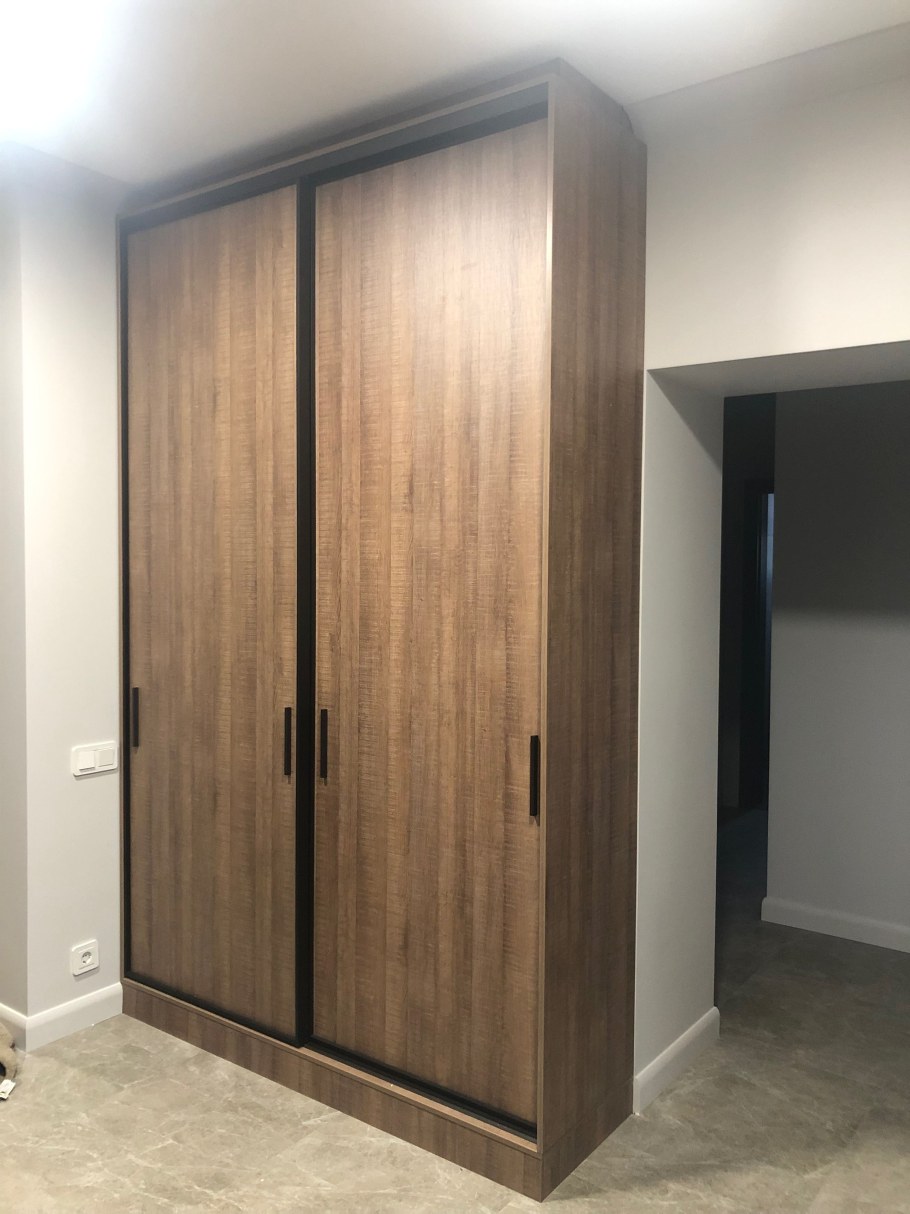 Дуб Аризона коричневый Egger