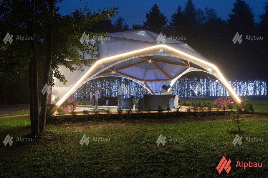 Парк Горького купол Alpbau