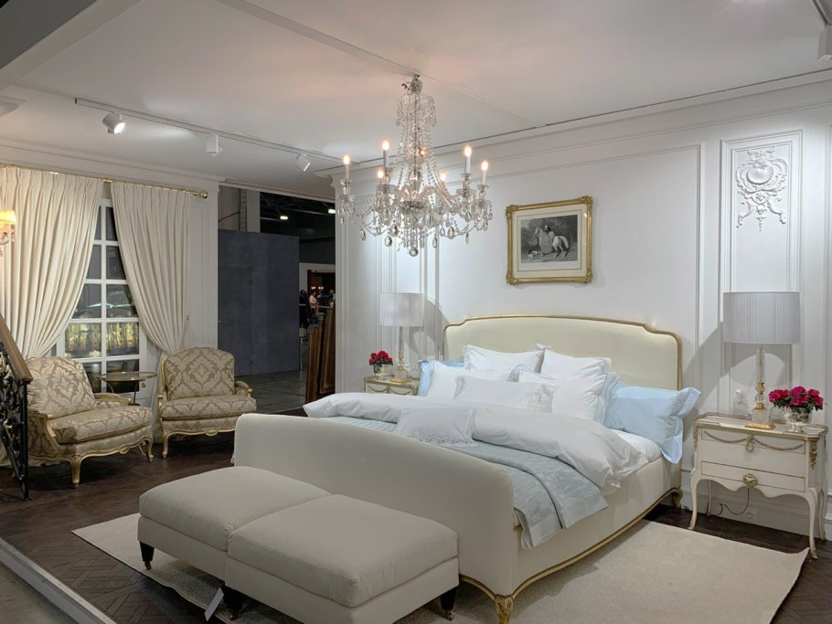 Элегантная спальня в неоклассике