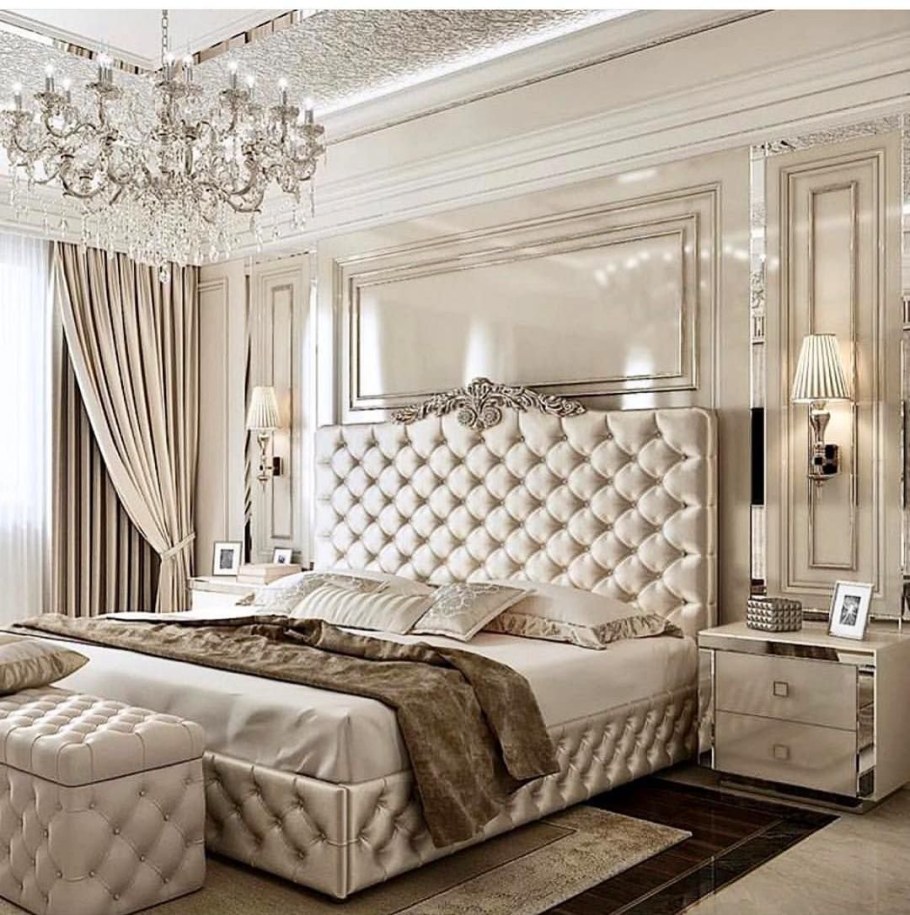 Спальня в современном классическом