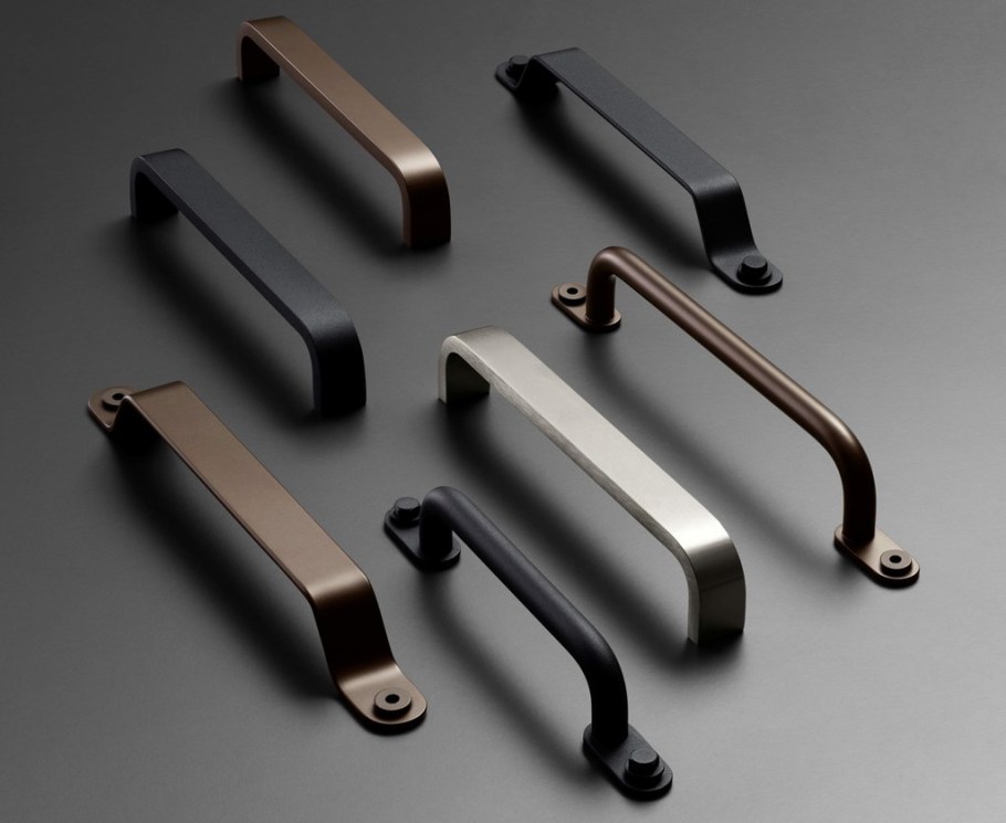 Ручка накладная на дверь