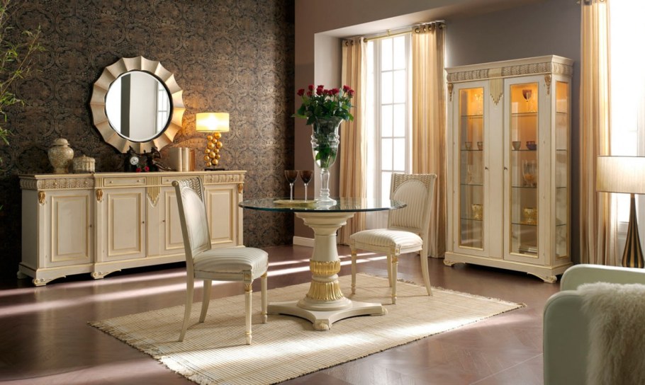 Испанская мебель из золотой