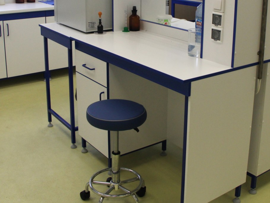 Лабораторная мебель Хеликон