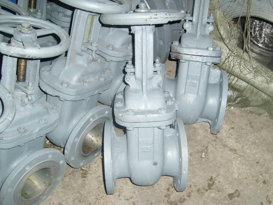 Задвижка стальная фланцевая 30с41нж МЗТА ру-16 Ду-300