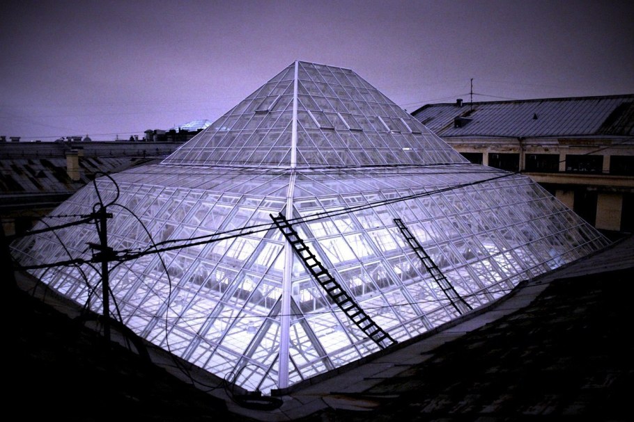 Питер стеклянный купол-фонарь Главпочтамта
