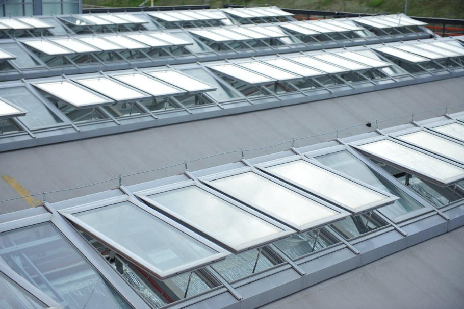 Зенитные светоаэрационные фонари