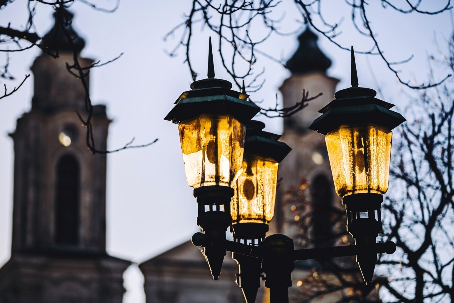 Старинные фонари на улицах