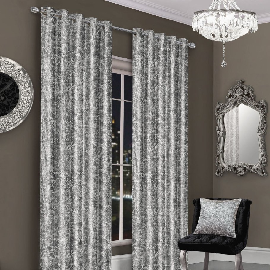 Серебристые занавески
