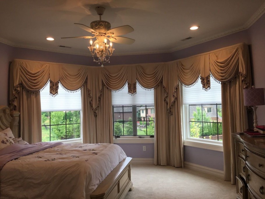 Шторы на эркерное окно в спальню