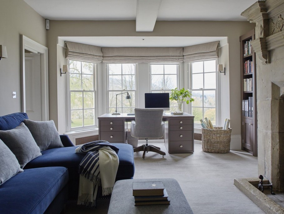 Комната с эркером