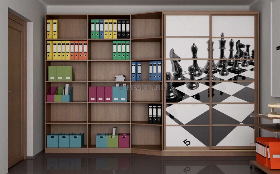 Шкаф купе со стеллажом