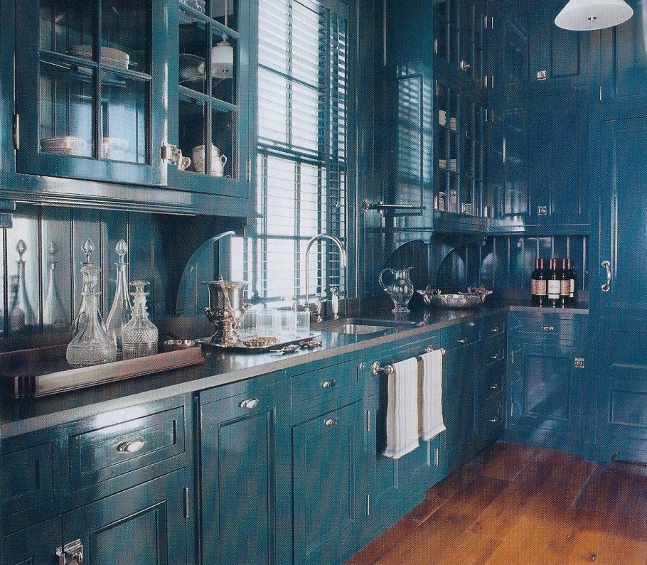 Кухня сине зеленого цвета
