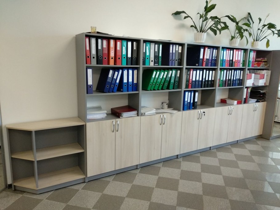 Шкаф офисный