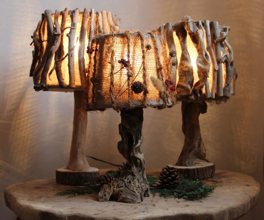Светильник из веток