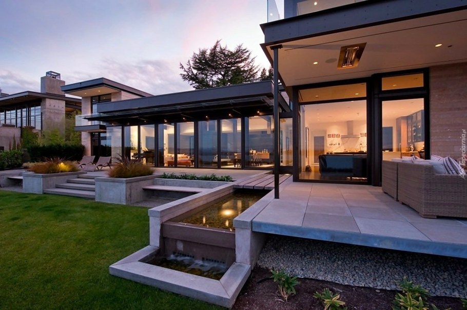 Современный частный дом