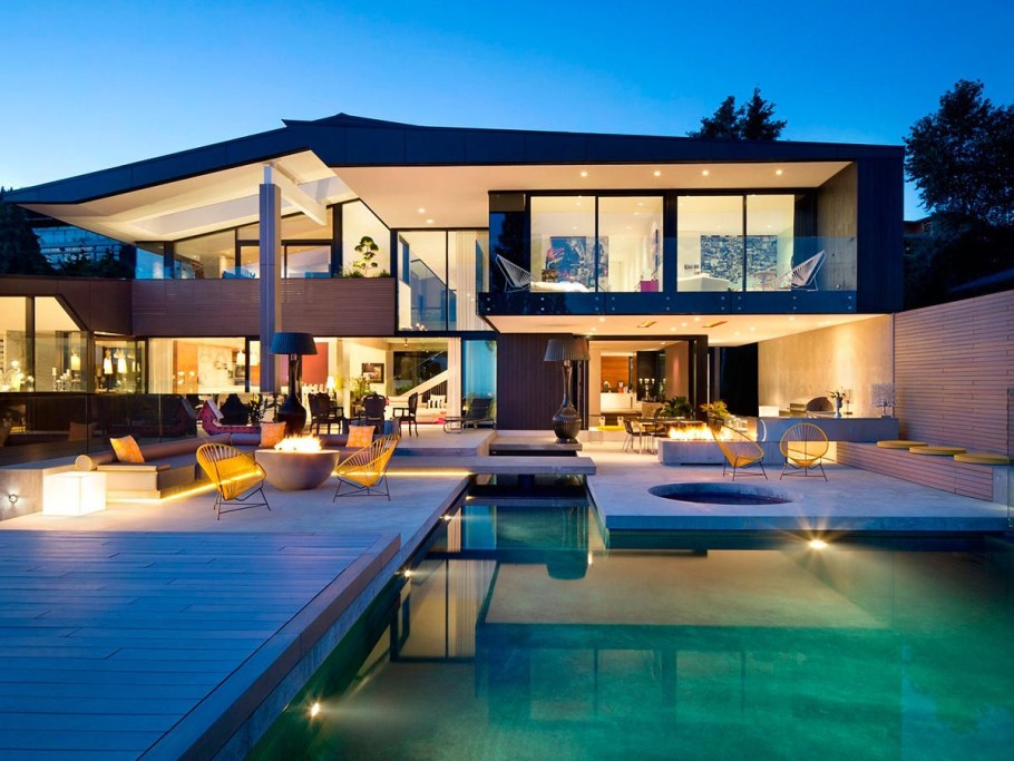 Очень красивый дом