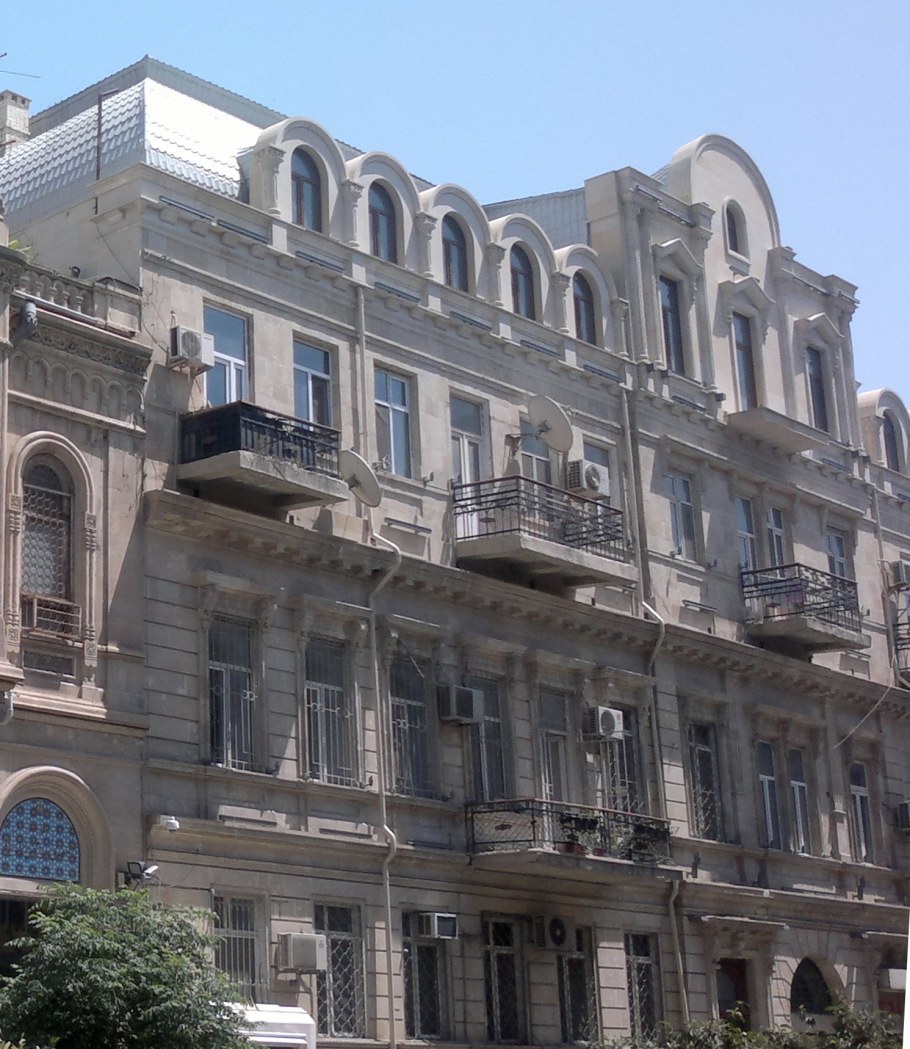 Площадь Низами в Баку