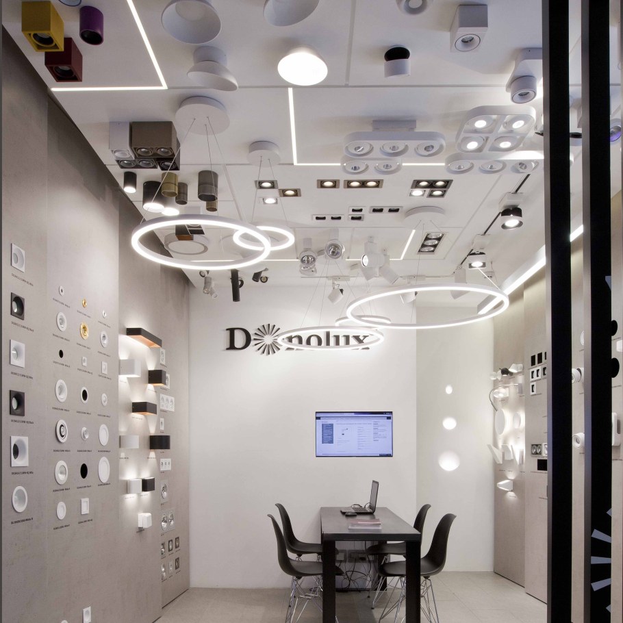 Потолок в салоне