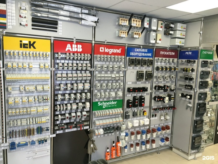 Витрина магазина электротоваров