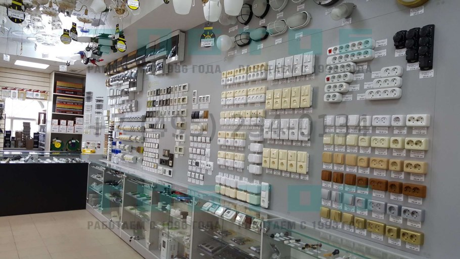 Витрина магазина электротоваров