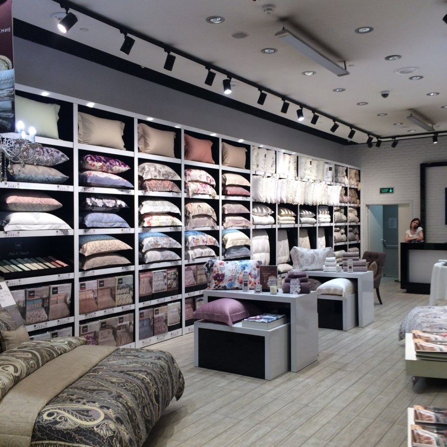 Интерьер магазина постельного белья
