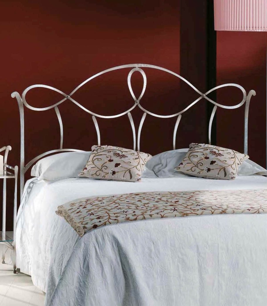 Кованые кровати Коварт