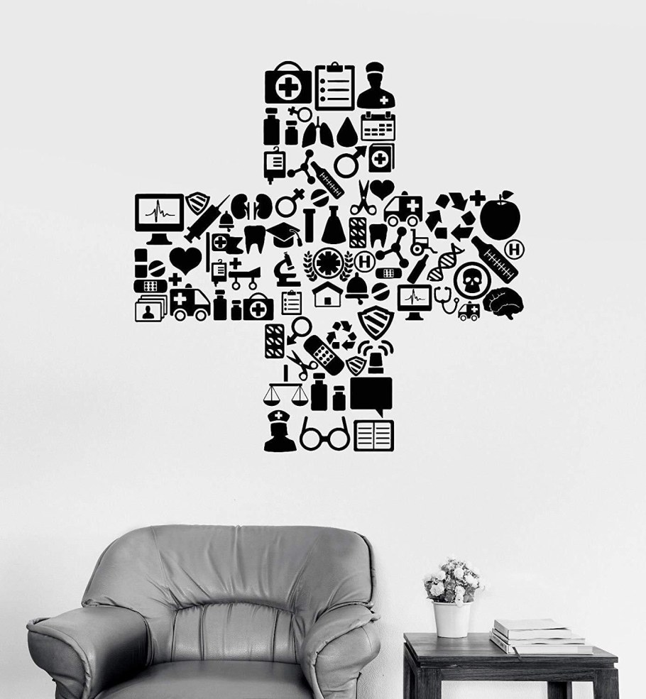 Символы на стенах