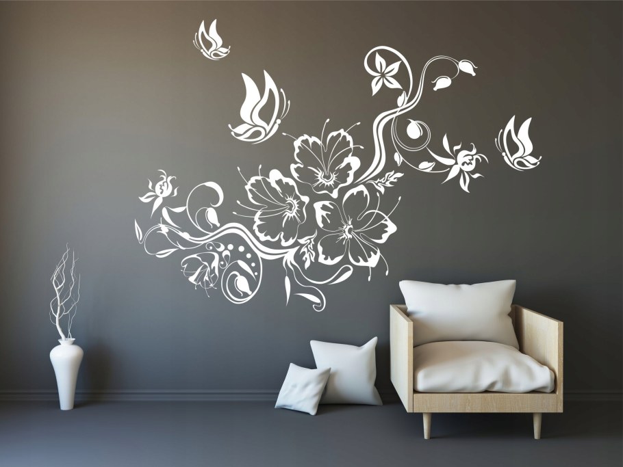 Наклейки на стену