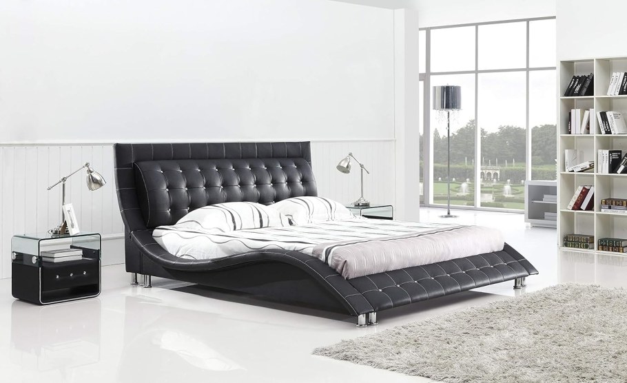 Кожаные кровати Doss