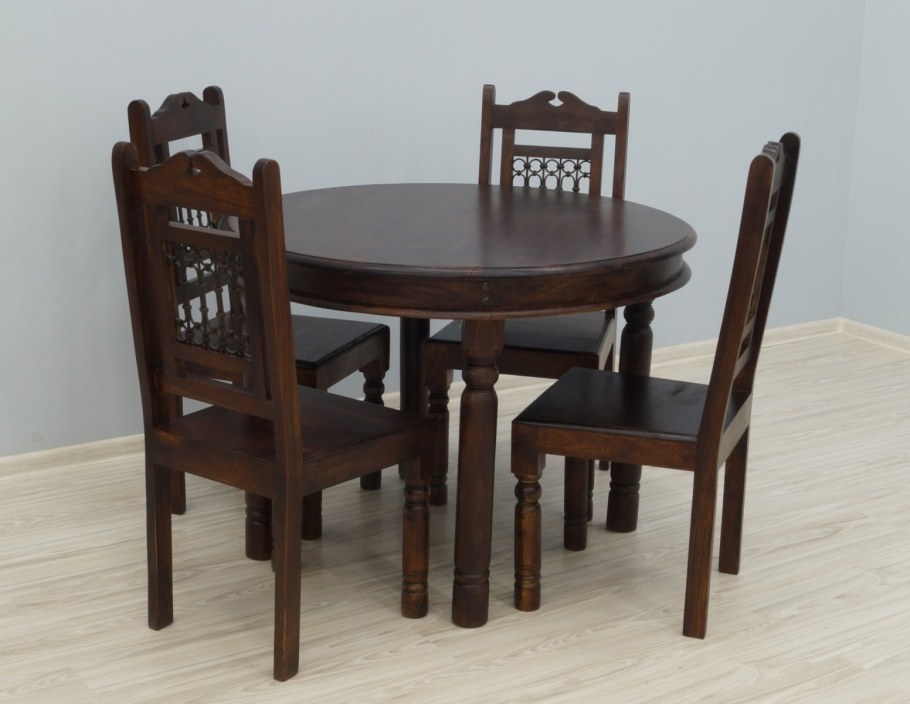 Комплект стол и стулья