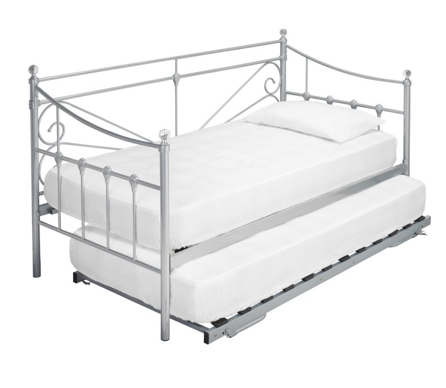 Кровать из Икеи белая металлическая односпальная