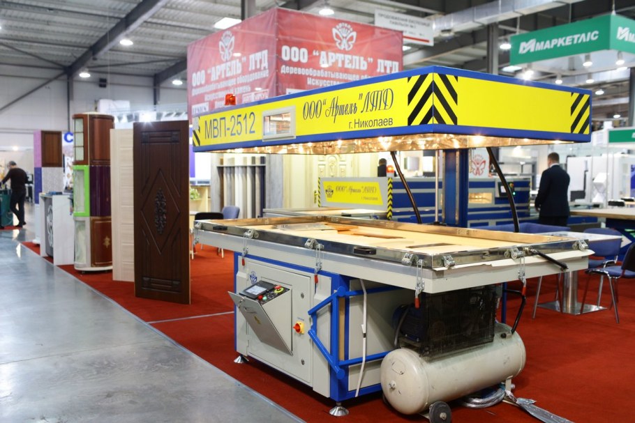 ПК "мебельные технологии"