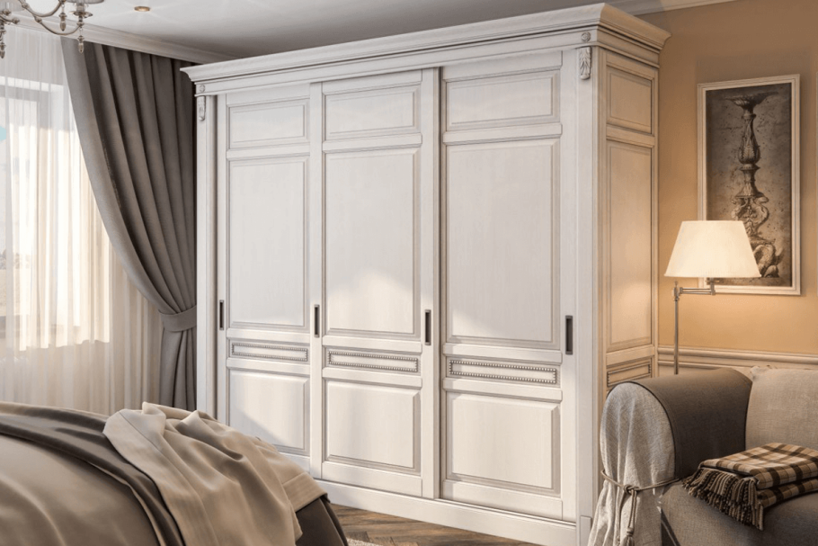 Шкаф современная классика