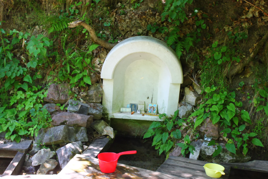 Святой источник семь ключей