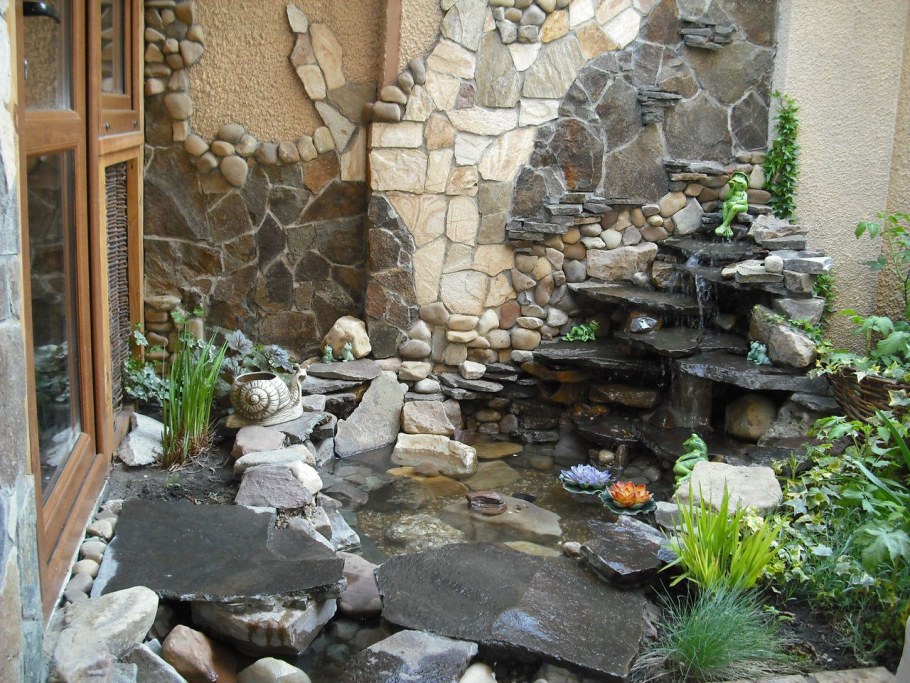 Дворовые водопады из камня