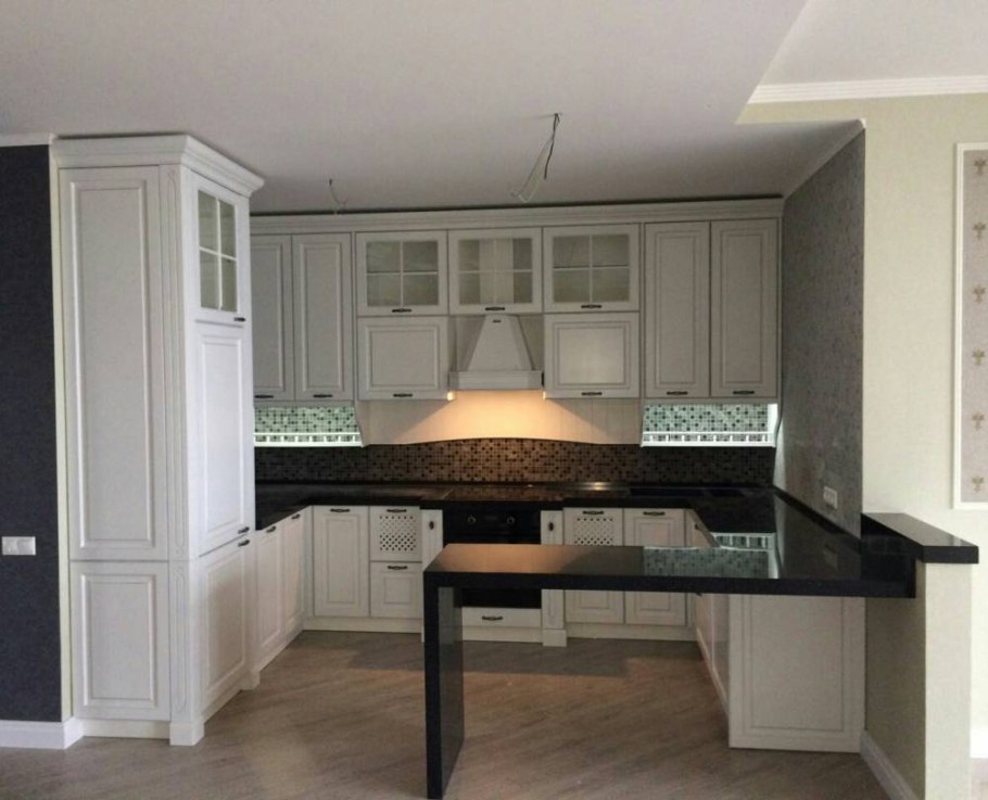 Буфетница с раковиной вместо кухни