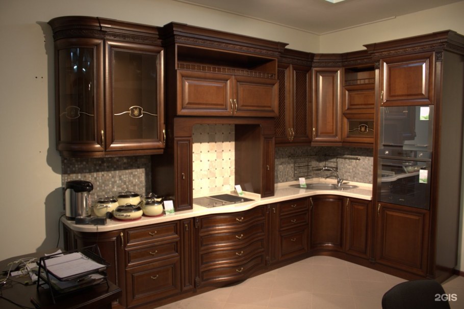 Кухня Ника красное дерево
