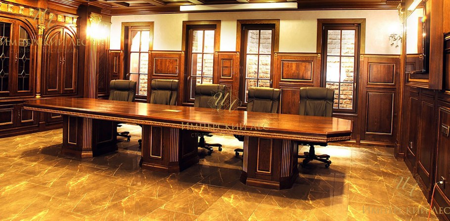 Кабинет из массива дерева