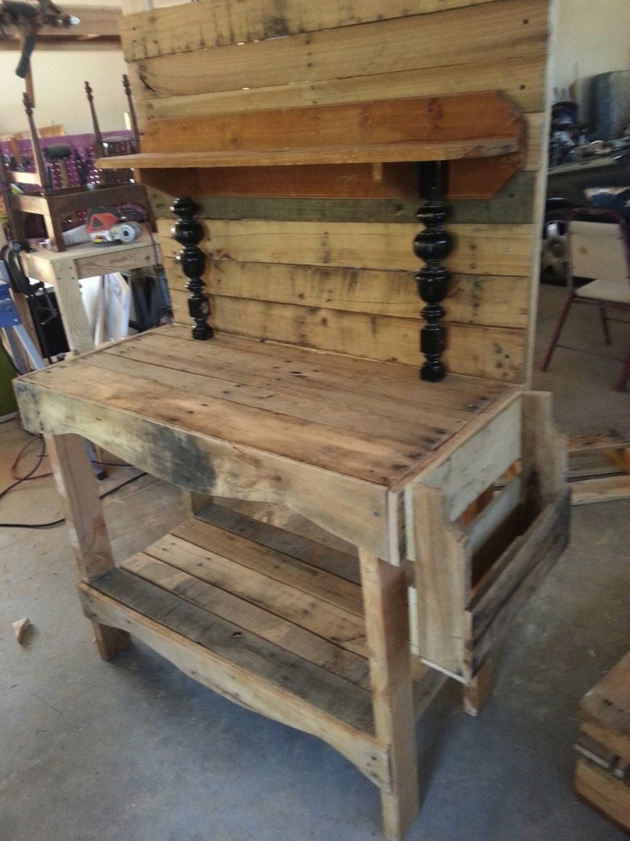 Верстак из паллет