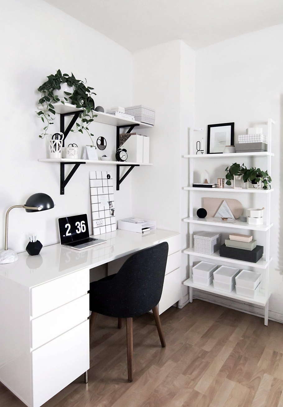 Белый стол в комнату