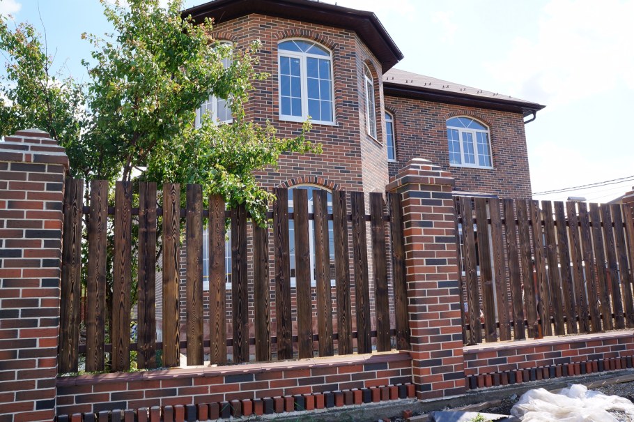 Кирпич облицовочный Баварская кладка темный евро Руст м-200