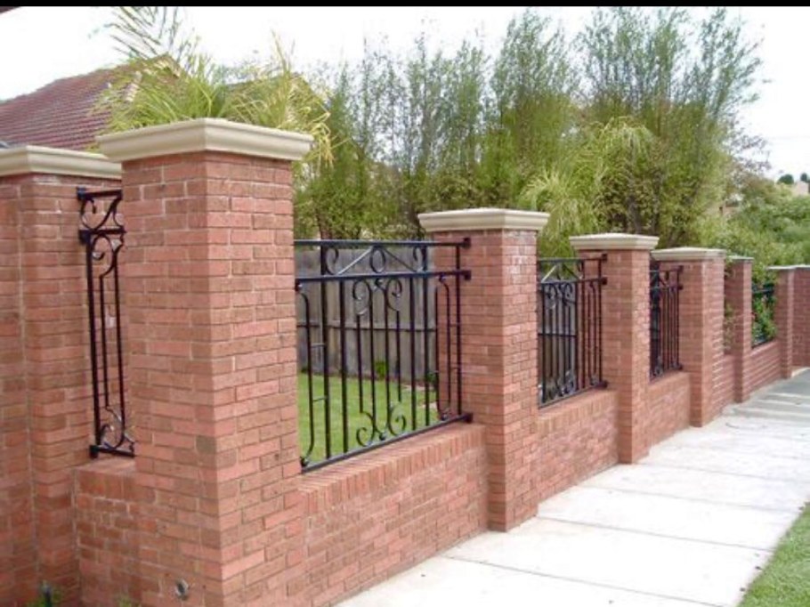 Забор с колоннами