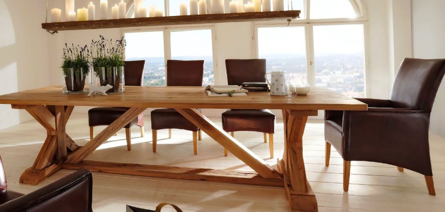 Стол деревянный