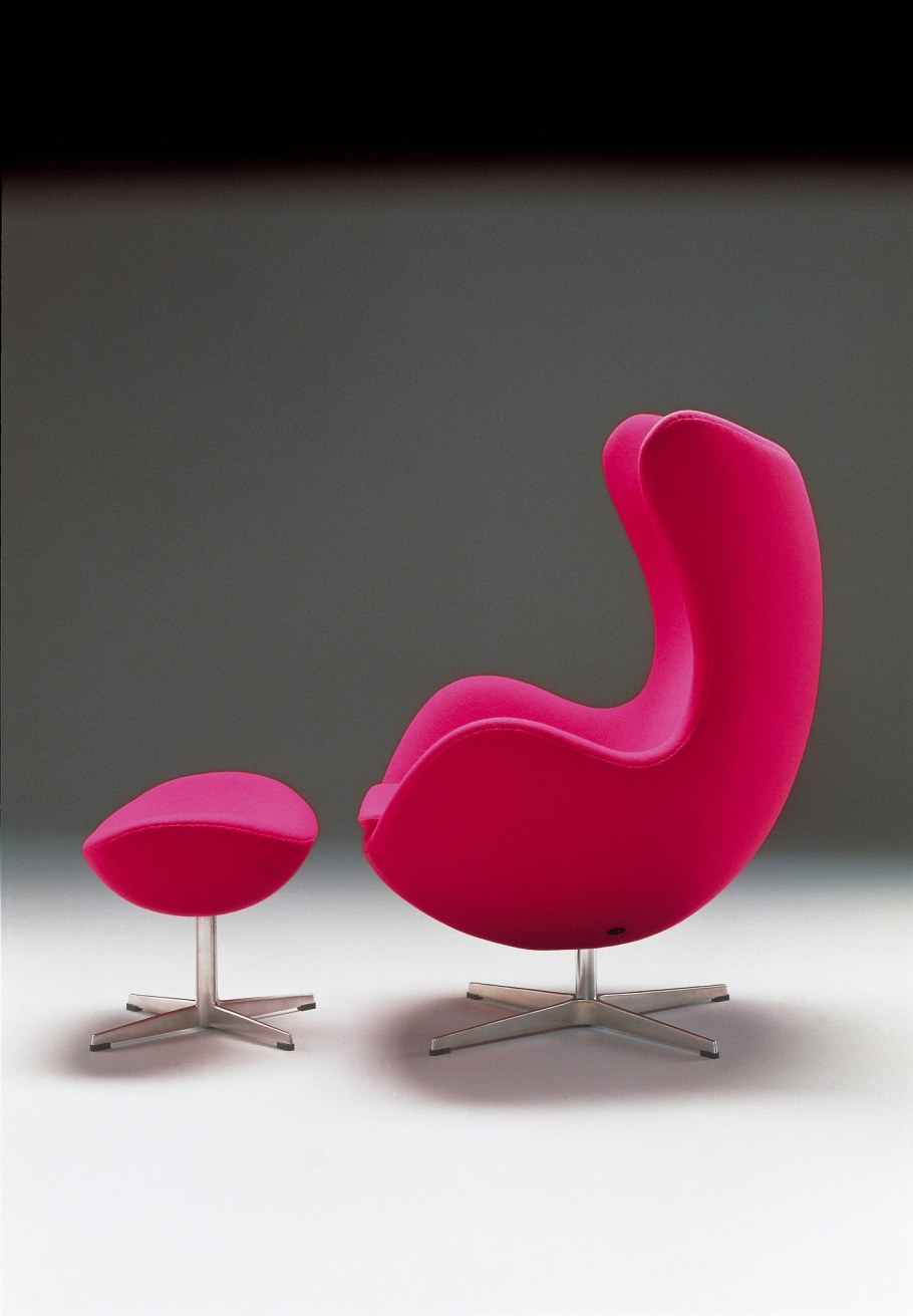 Кресло Egg Chair с оттоманкой