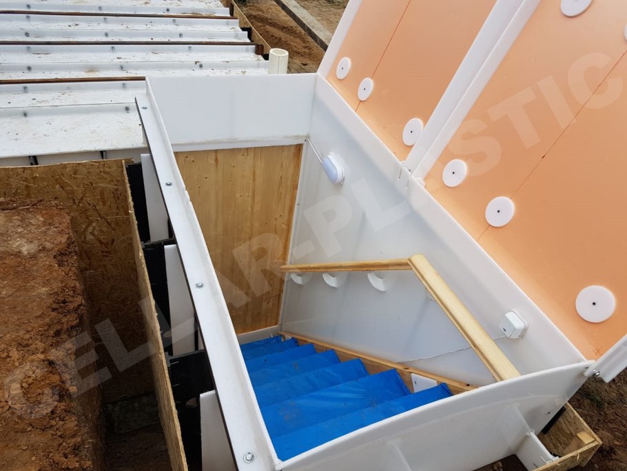 Пластиковый погреб под домом